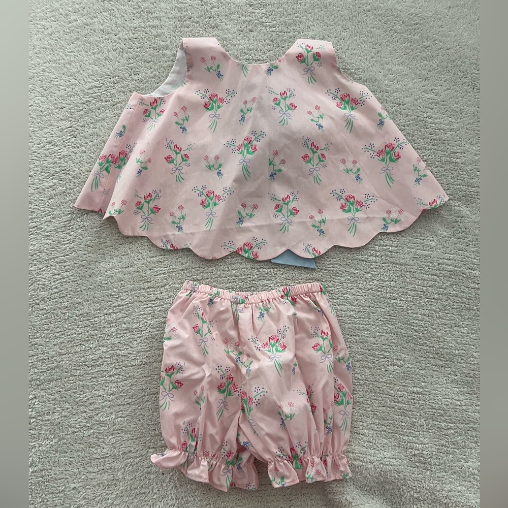 TBBC Susanne Swing Top Set - Oak Bluffs Bouquet with Buckhead Blue Bow